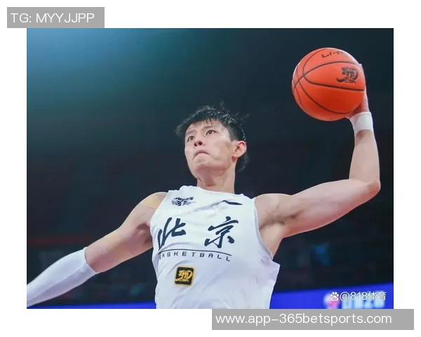 媒体人分析曾凡博未来发展建议健康完成CBA后参加NBA训练营 媒体人分析曾凡博未来发展建议健康完成CBA后参加NBA训练营