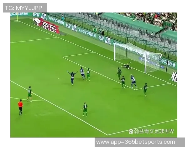 法比奥险些破门遭判越位国安在主场依然落后两球 法比奥险些破门遭判越位国安在主场依然落后两球