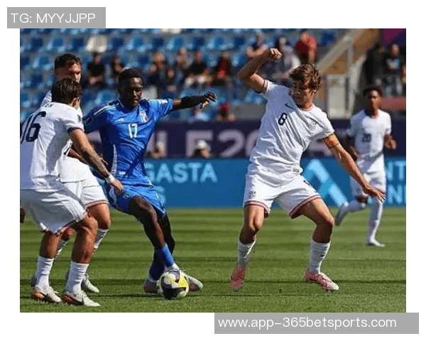 克雷马斯基双响助力美国3-0战胜意大利成功晋级世青赛八强 克雷马斯基双响助力美国3-0战胜意大利成功晋级世青赛八强