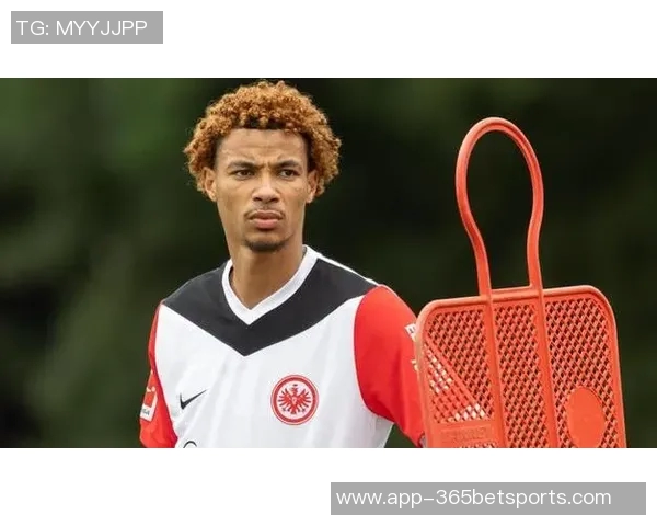 新月为埃基蒂克报价超1亿欧他拒绝曼联蓝军和纽卡的追求