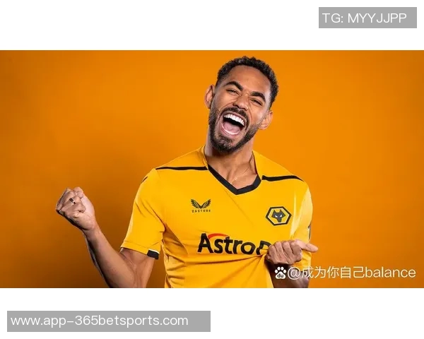 B费助力库尼亚适应压力并加练默契展现葡语球员团结精神 B费助力库尼亚适应压力并加练默契展现葡语球员团结精神