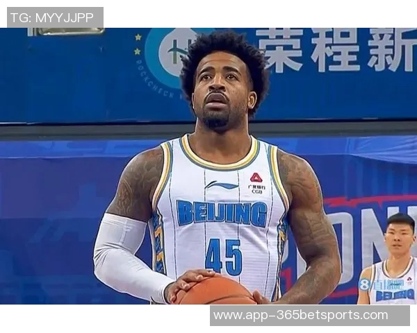 基德称赞克里斯蒂三分命中率高达565防守表现同样出色