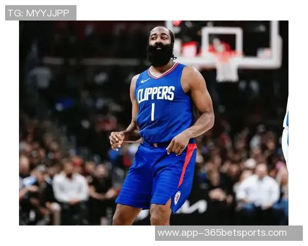 哈登小卡第三节体力透支哈登上半场主动请求休息引关注 哈登小卡第三节体力透支哈登上半场主动请求休息引关注