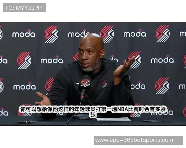 杨瀚森的活力与激情让比卢普斯赞不绝口的瞬间