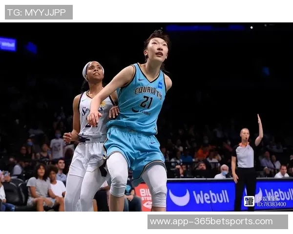 泰瑞斯马丁状态低迷8投仅中1罚球失准仅得4分7板5助表现令人失望