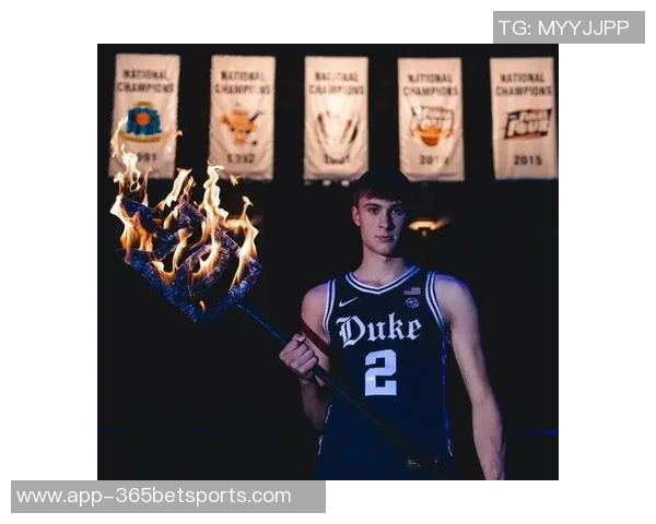 弗拉格18岁达成生涯第200分历史上仅有詹姆斯科比麦迪做到过 弗拉格18岁达成生涯第200分历史上仅有詹姆斯科比麦迪做到过