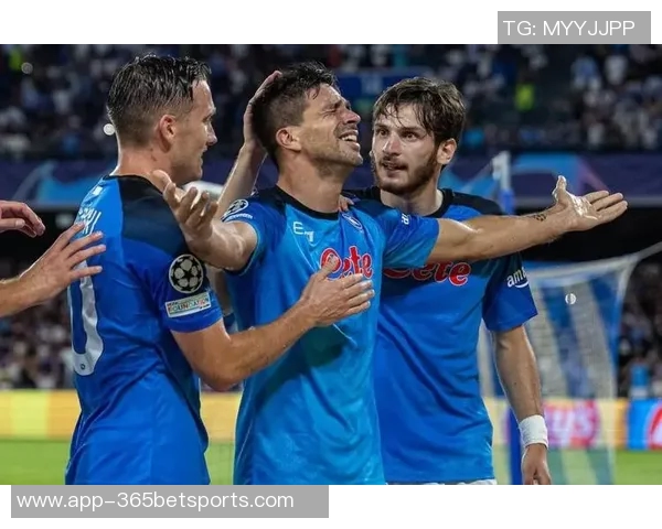 那不勒斯与国米激战成和德劳伦蒂斯盛赞球队表现精彩绝伦